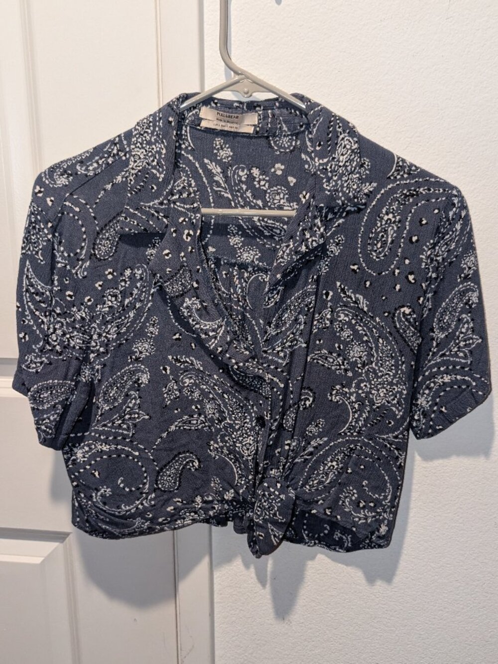 Pull & Bear Paisley Tie Front Crop Top Small